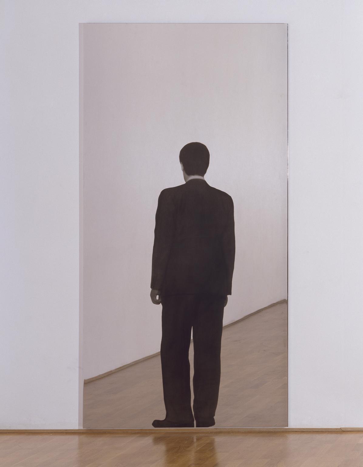 T12186: Standing Man